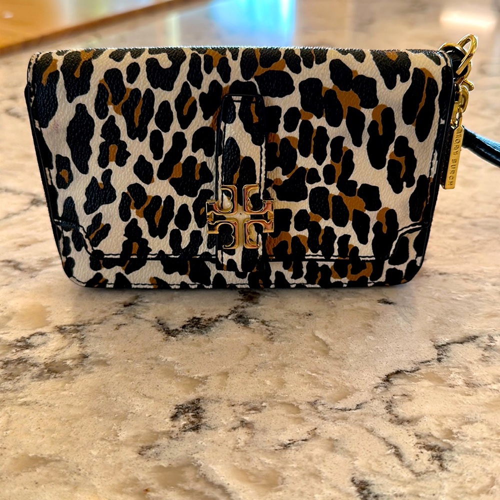Tory Burch Leopard Print Wristlet